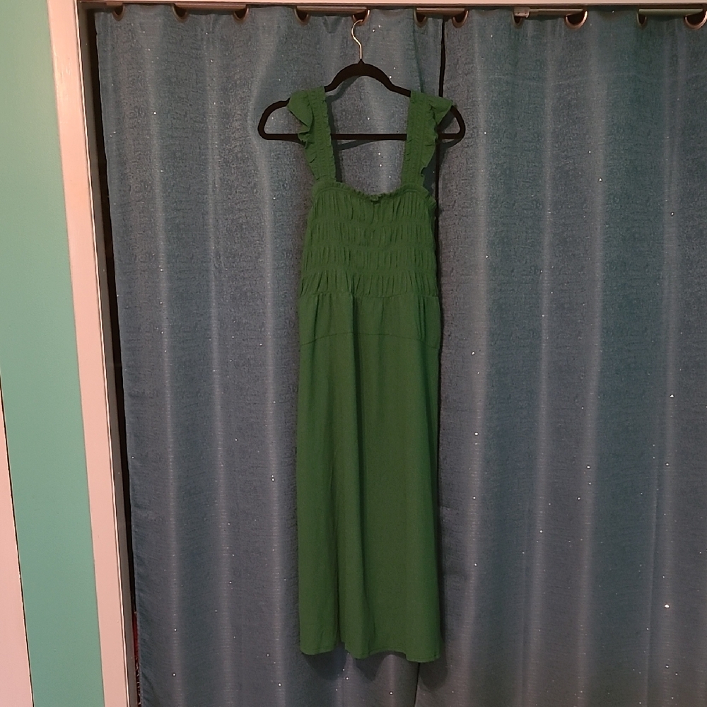 Old Navy Emerald Green Smocked Dress